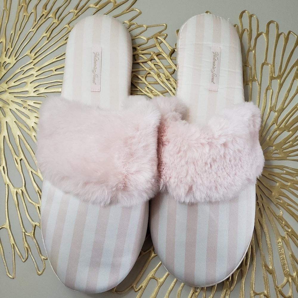 VICTORIA'S Secret Signature Pink Slipper S… - Picture 8 of 11